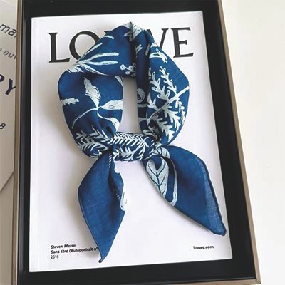 Florals blue bandana