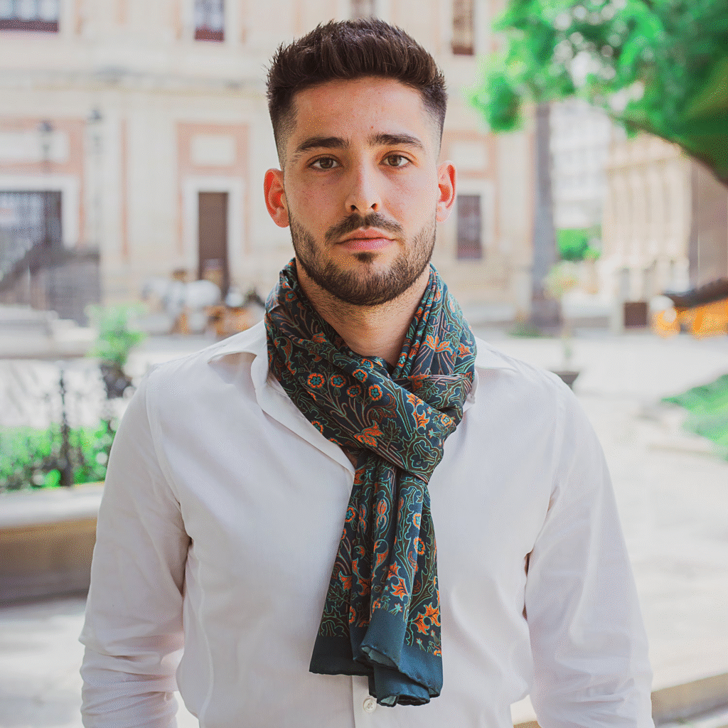 How to Wear a Men's Silk Scarf: 8 Essential Styles to Master 3 وشاح حريري للرجال