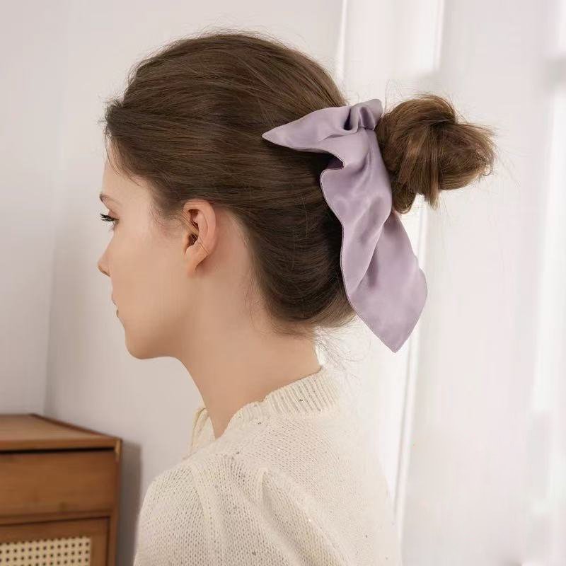 Ponytail Bandana Hairstyles Guide: How to Rock the Look at Any Age in 2025 6 146F5E4CDBDDF2269B81CE1E53C41B1F 1