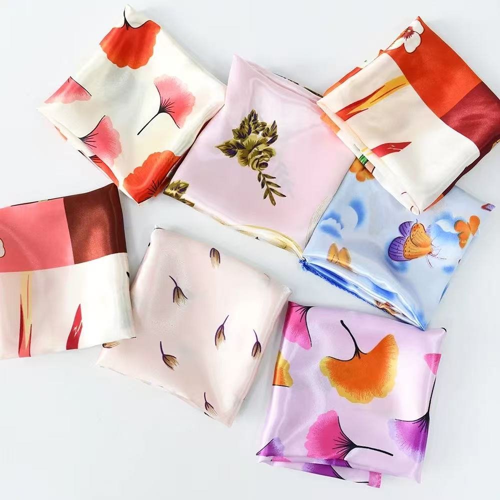 "Wedding Season Accessory: The Bridal Neck Scarf" 3 微信图片 20260228172556 1169 10